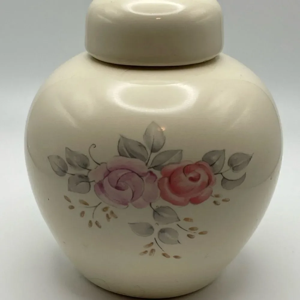 Pfaltzgraf Ginger Jar White floral